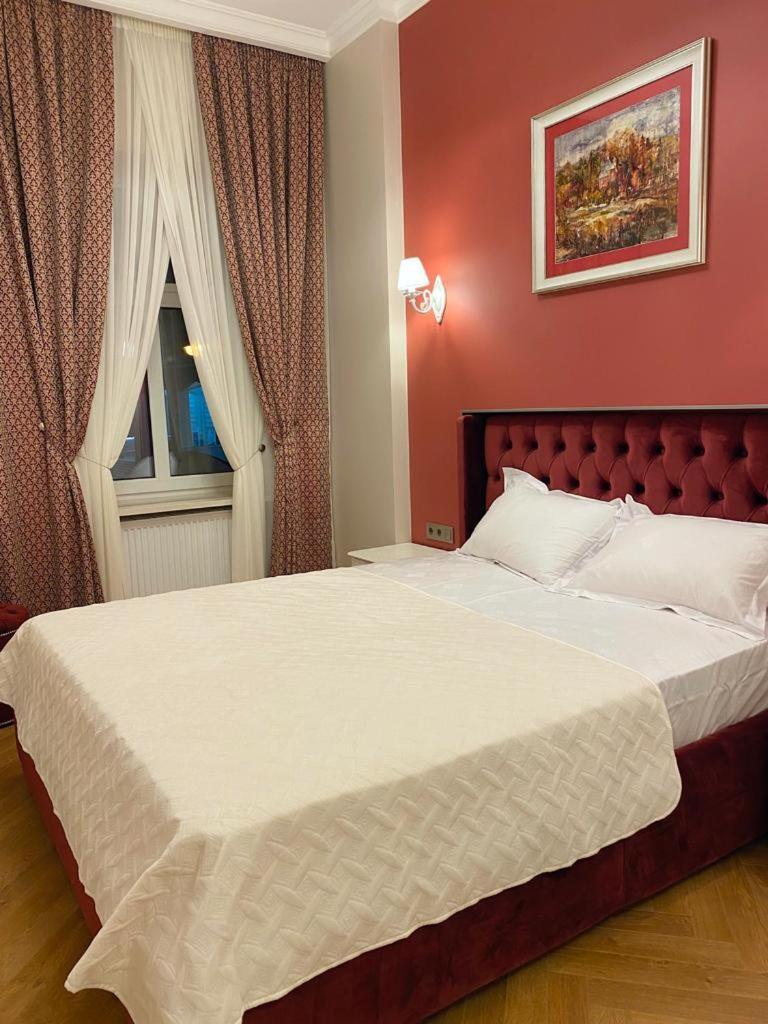 Grand De Luxe Residence リヴィウ エクステリア 写真